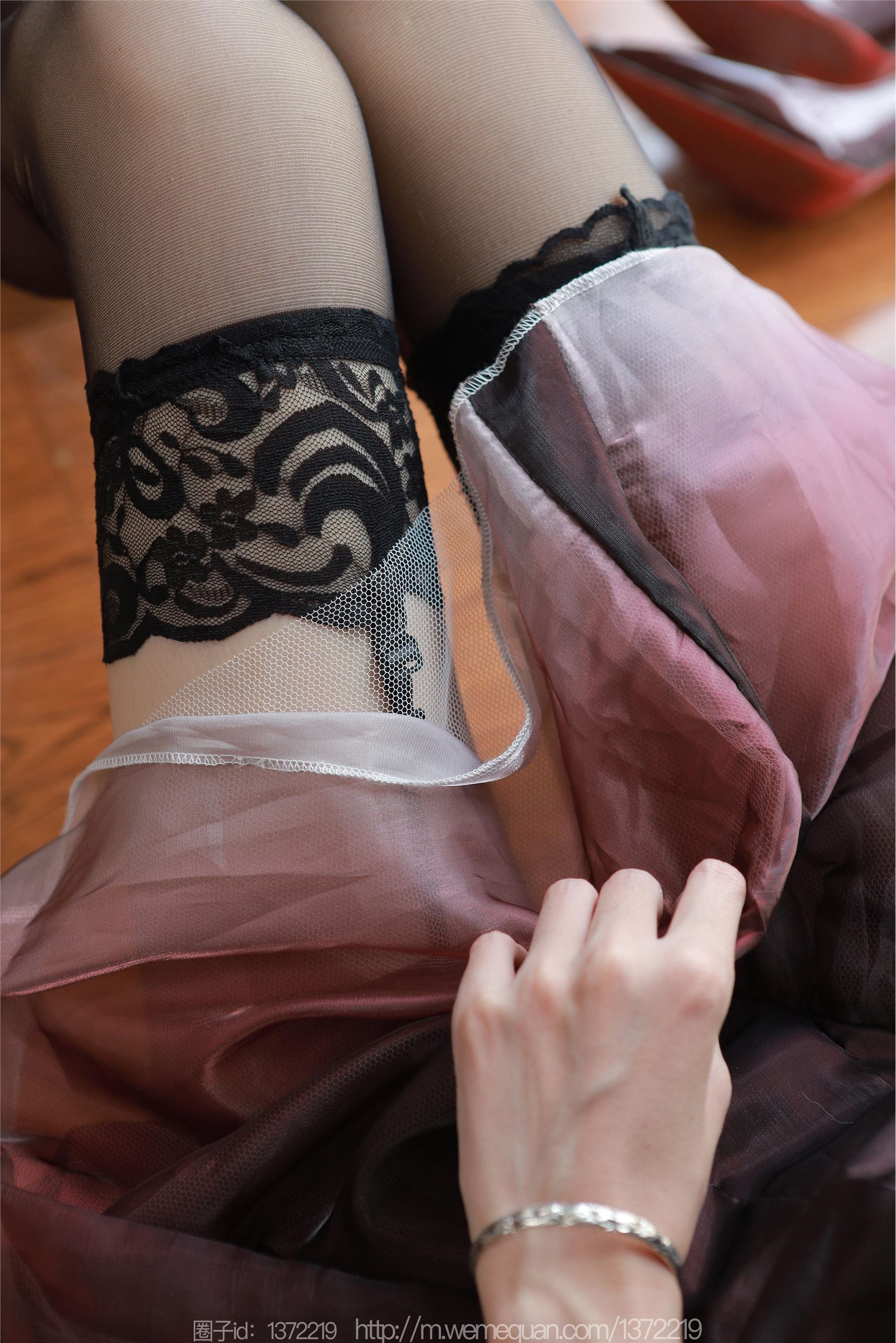 IESS异思趣向  2023.04.30 丝享家 1437 团团 《黑色吊带袜》